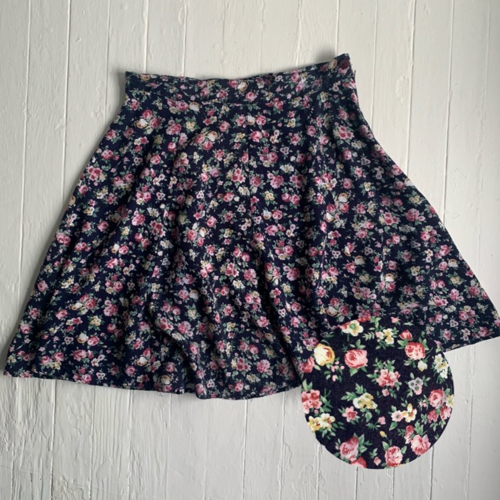Sycamore | Vintage Floral Mini Skirt - Small